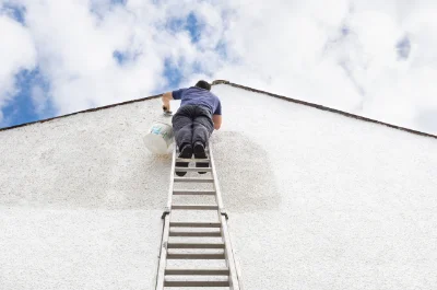 Peinture extérieure à Falck — façades et ravalement
